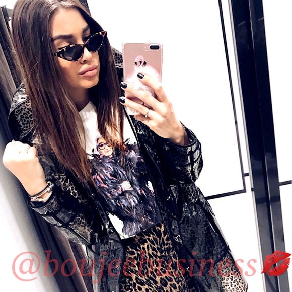 ZARA Front Print Shirt - Picture 4 of 8